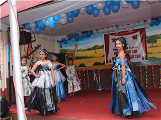 Parents' Day  (Senior)